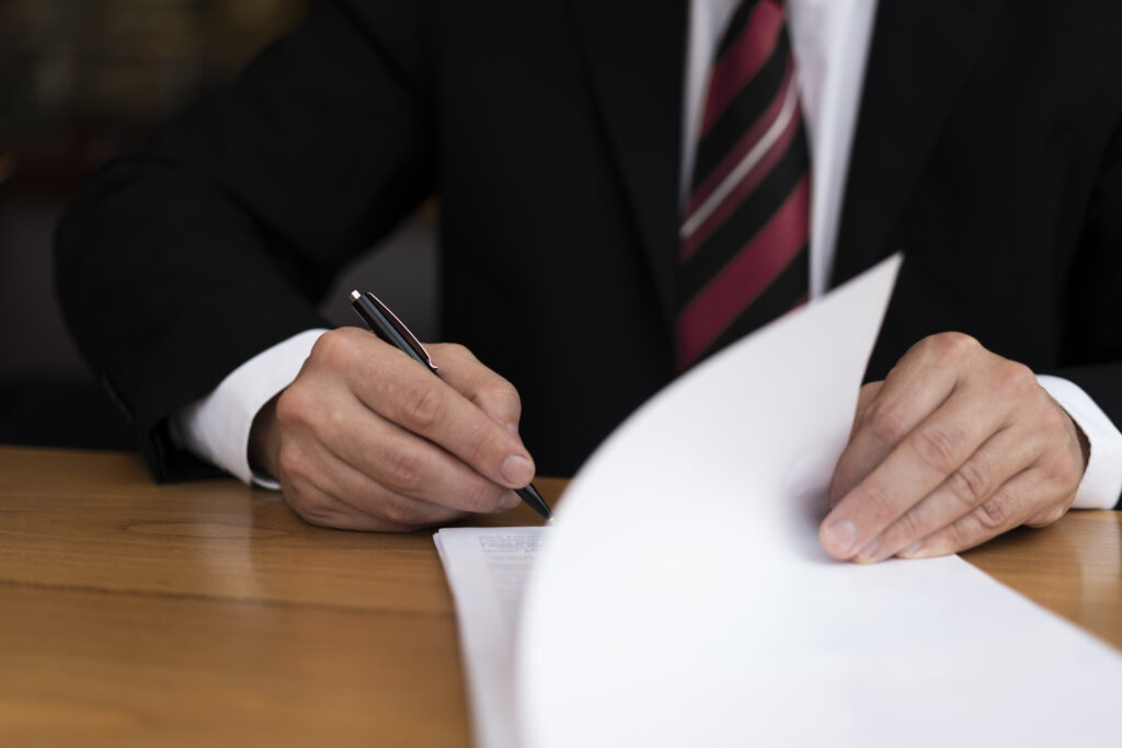 Legal advisement SaaS automate commercial contracts